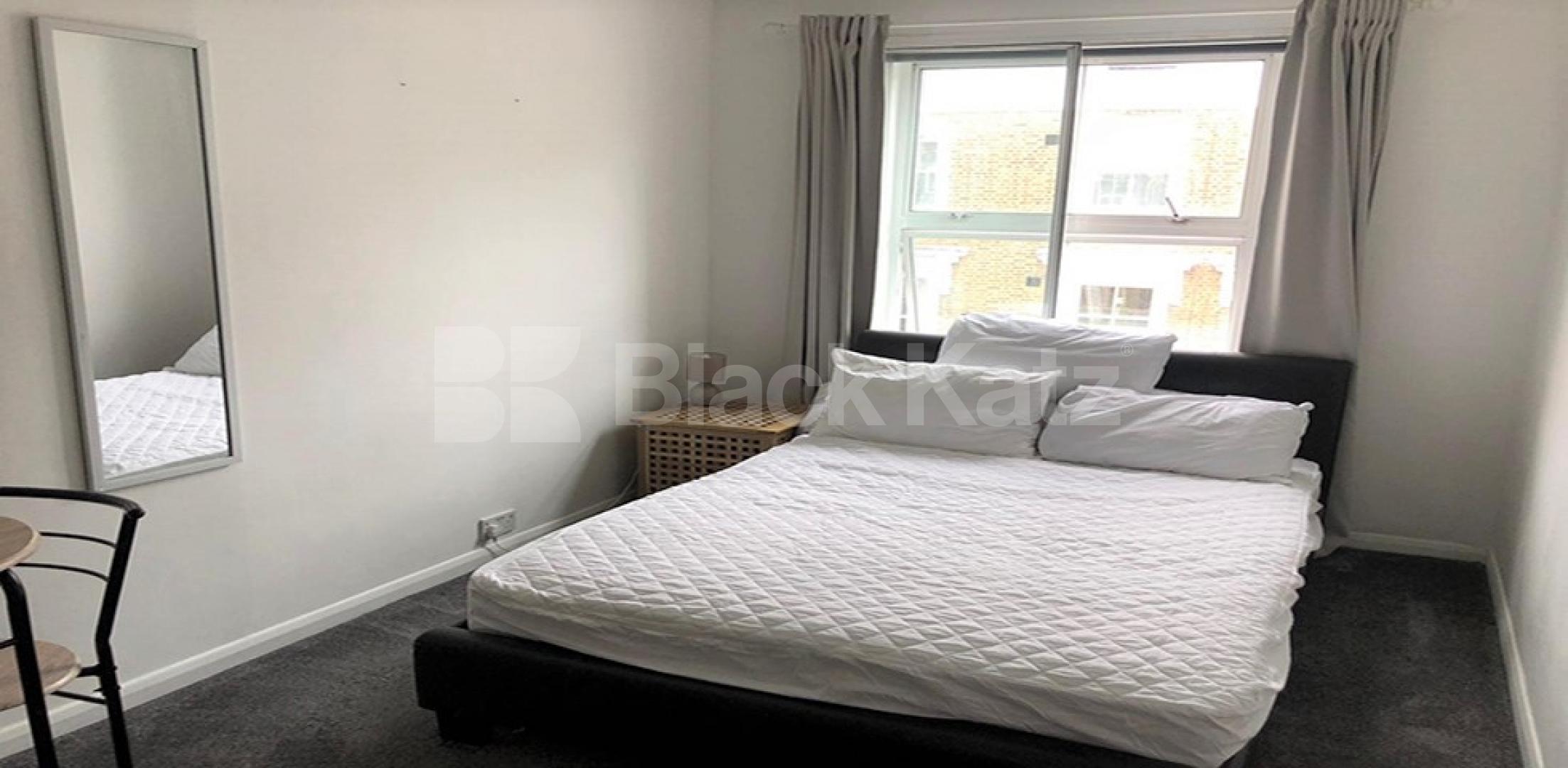 Super 4 bed with modern kitchen and bathroom Westbourne Grove, Notting Hill